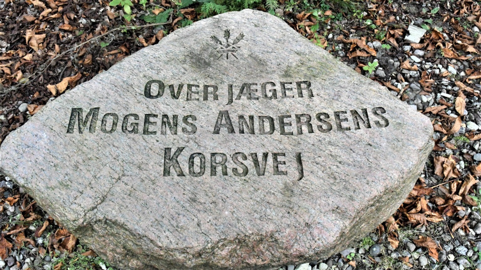 Overjægerens urne nedsat mindesten mogens andersen