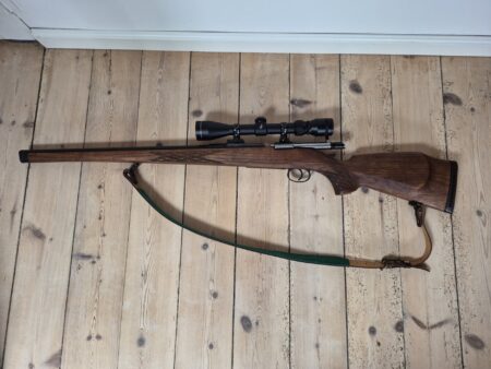 Fuldskæftet Carl Gustav Riffel med Tasco kikkert